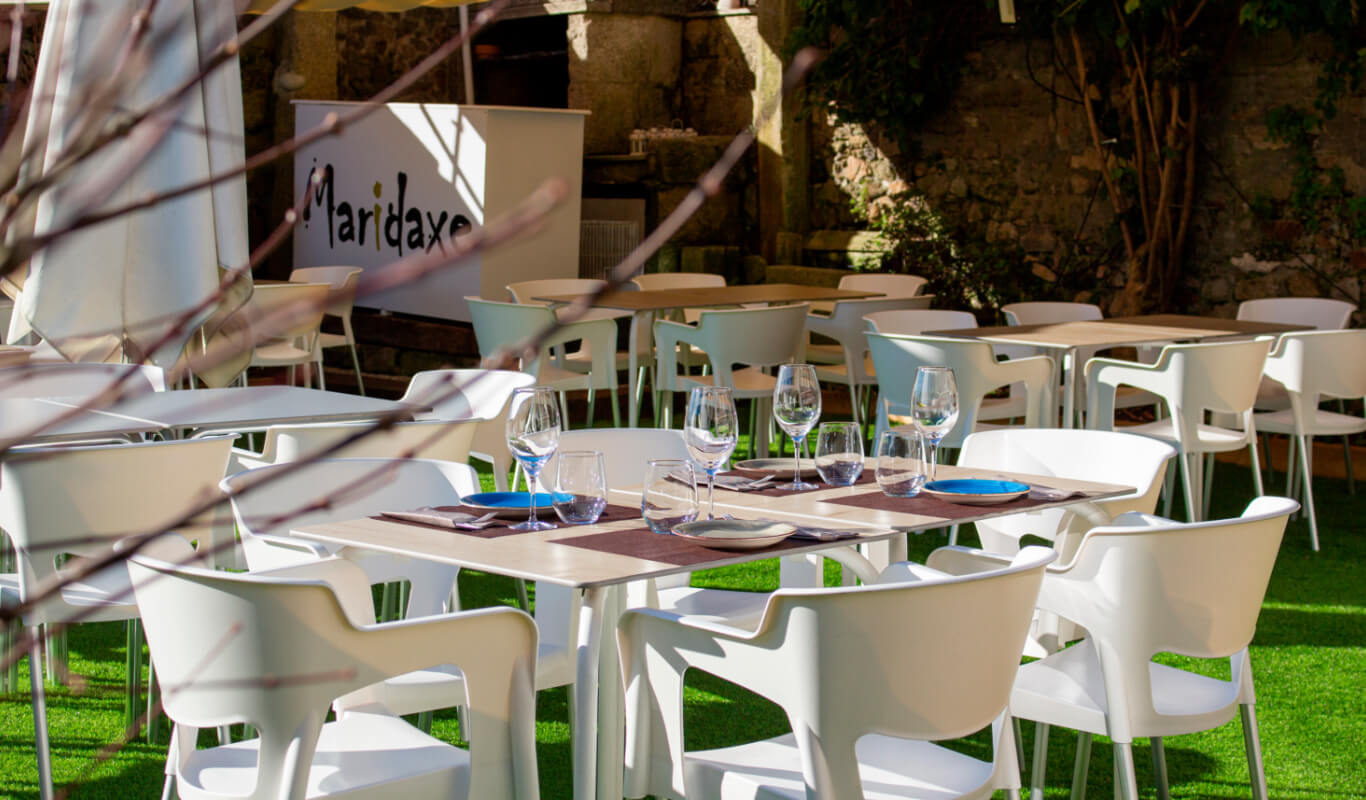 Bonita terraza restaurante Maridaxe